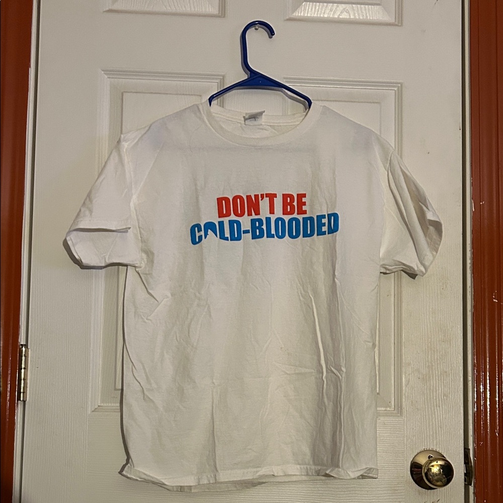 Discovery Shark Week Don't Be Cold Blooded American Red Cross Size Medium M